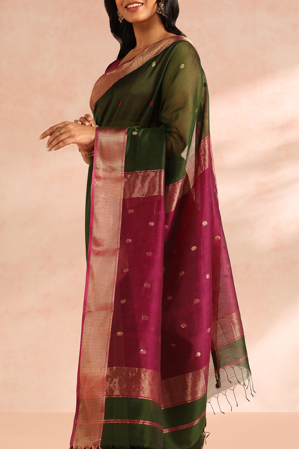 Dark Green Woven Pure Silk Cotton Maheshwari Saree image number null