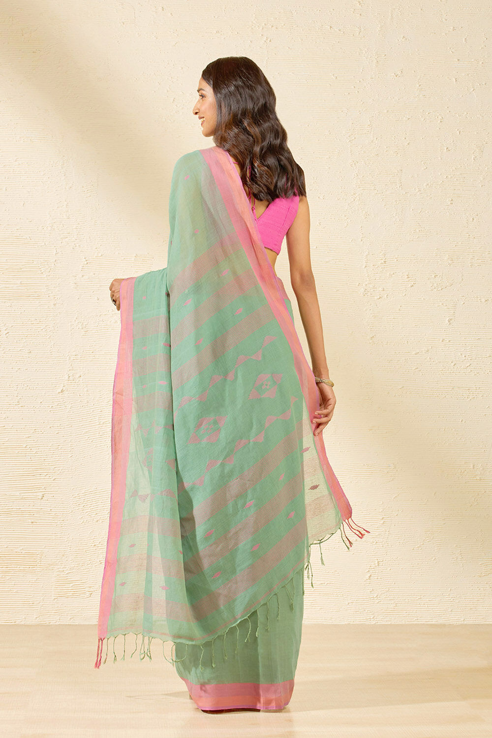Green Bengal Pure Cotton Jamdani Saree image number null
