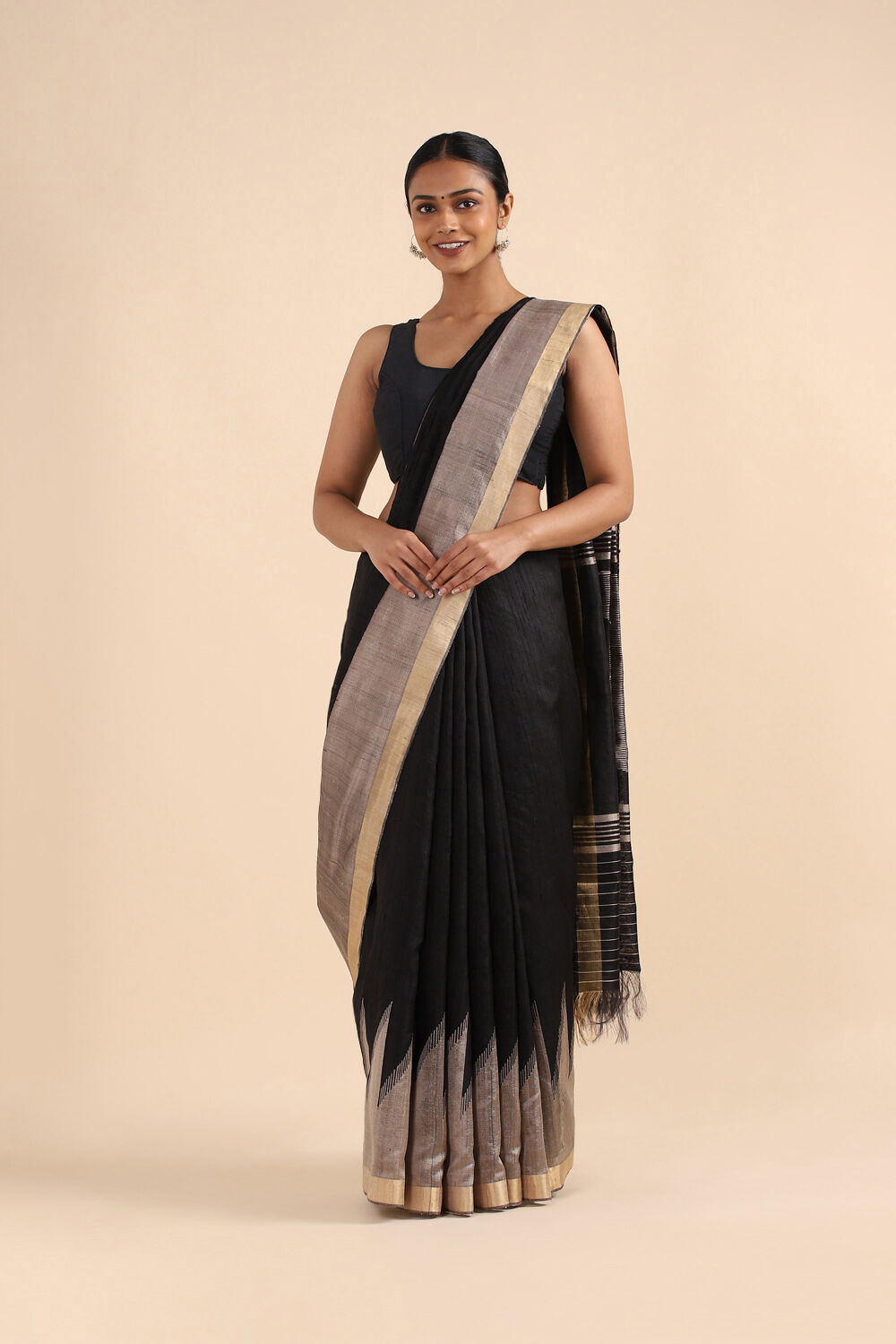 Black Pure Silk Woven Saree image number null