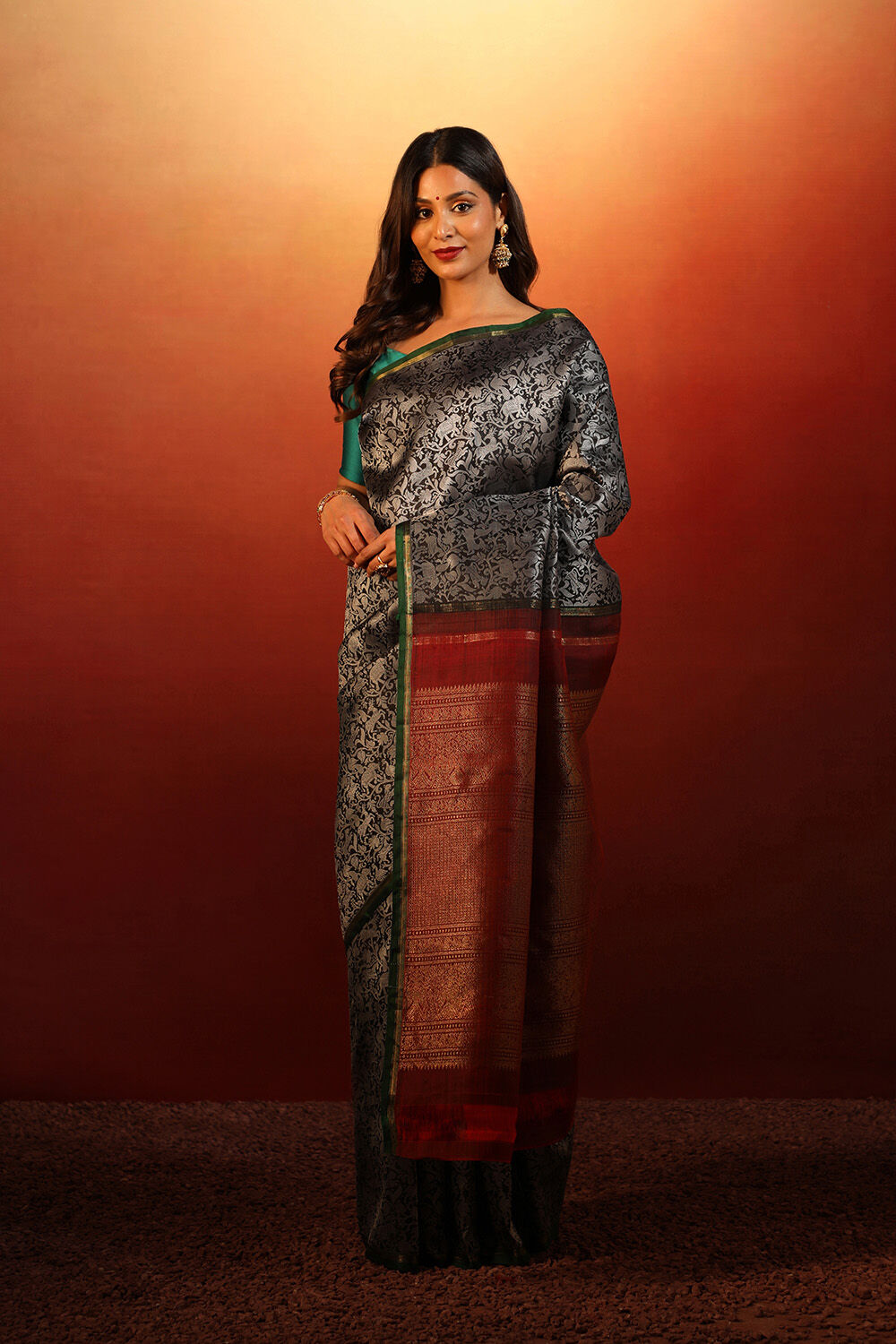 Black Woven Pure Silk Kanjivaram Saree image number null
