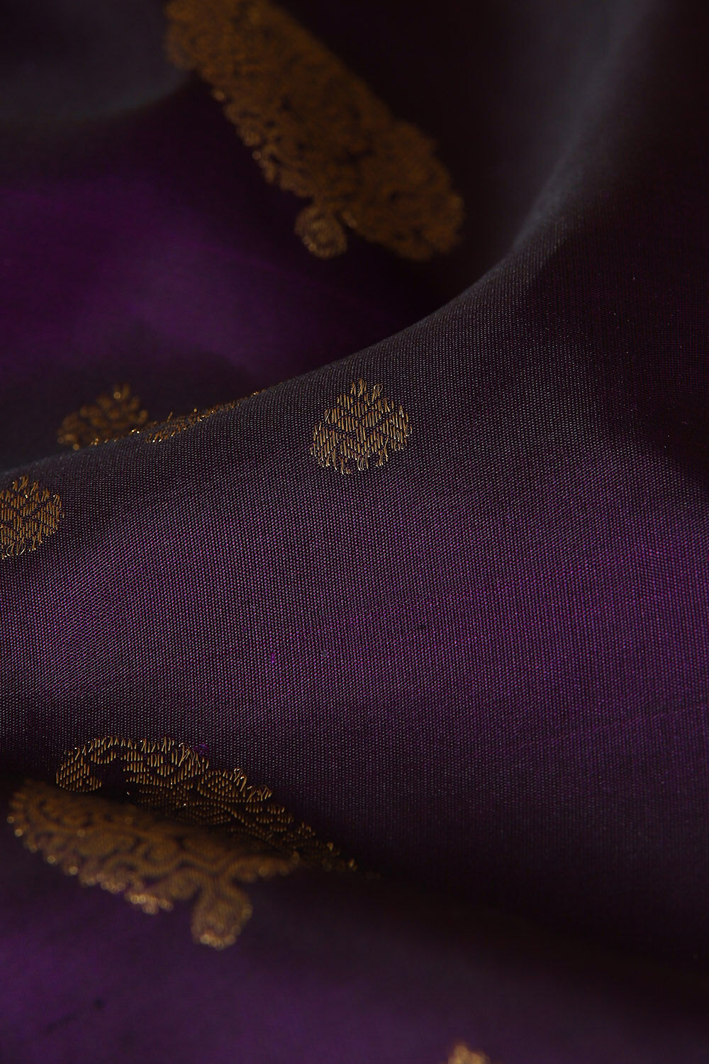 Violet Pure Silk Kanjivaram Saree image number null
