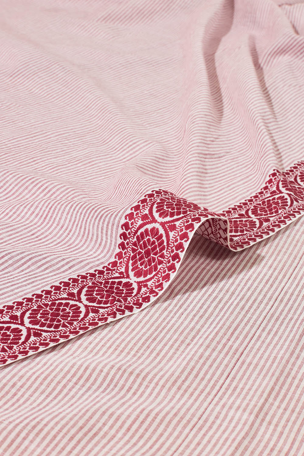 Off White Woven Pure Cotton Bengal Saree image number null
