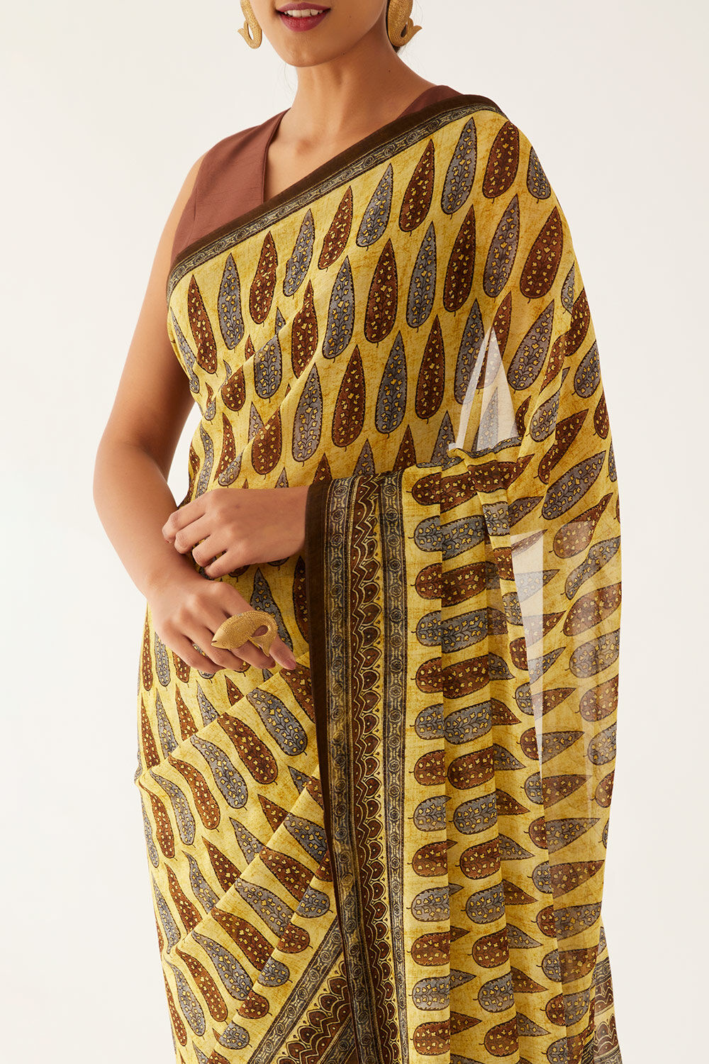 Light Yellow Viscose Georgette Digital Printed Saree image number null