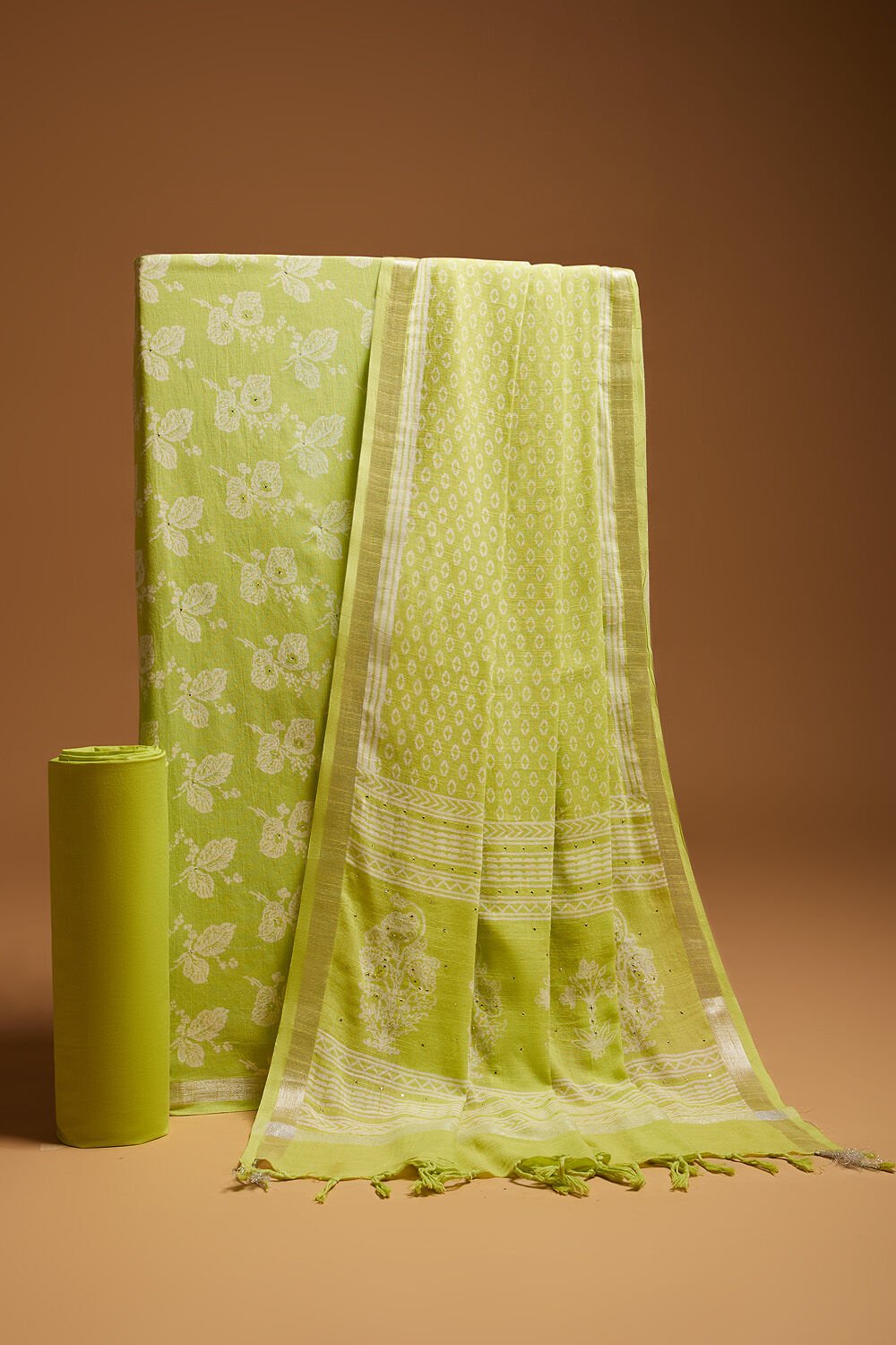 Light Green Screen Printed Pure Cotton Linen Unstitched Suit Set image number null