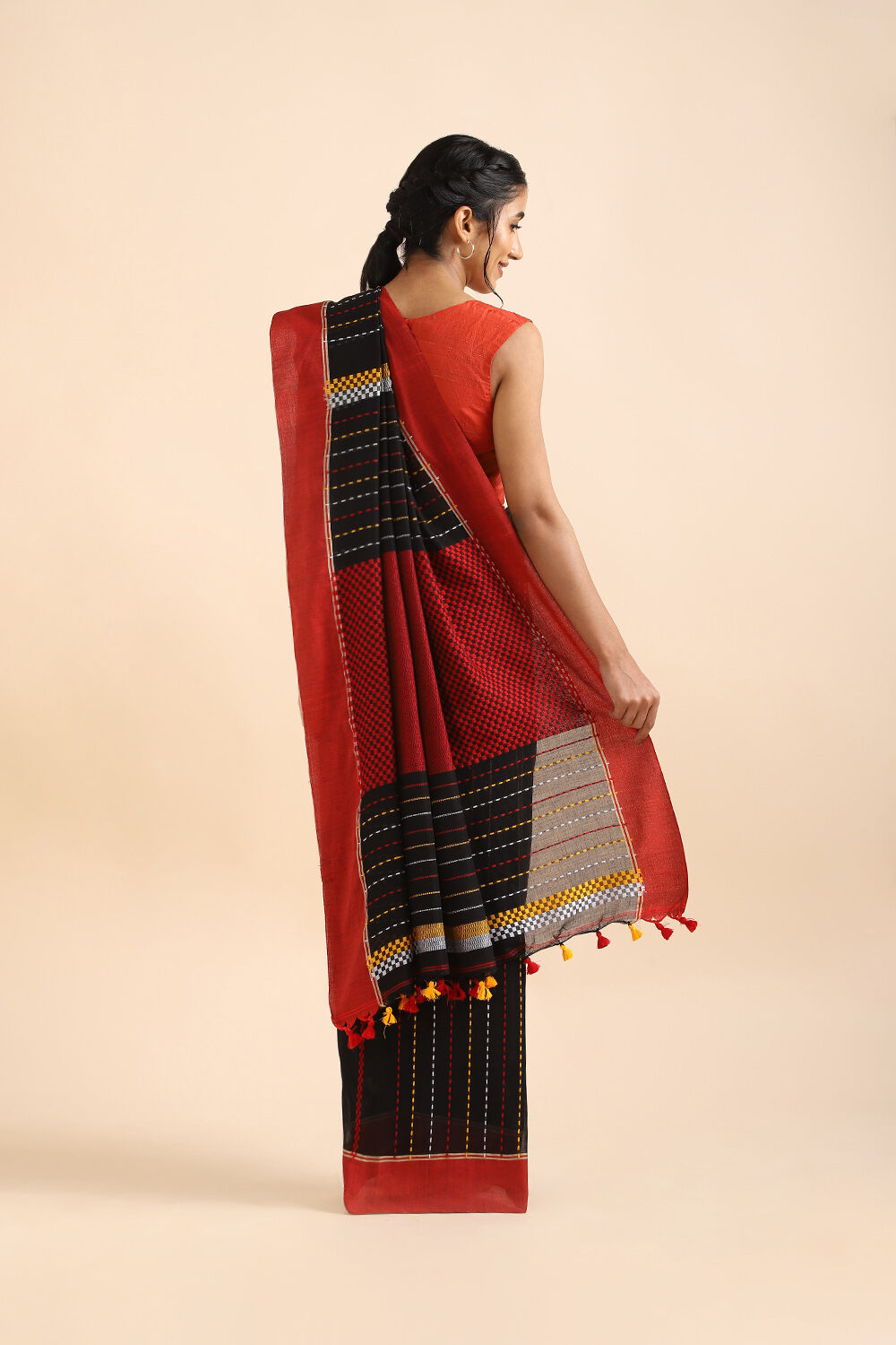 Black Pure Cotton Bengal Saree image number null