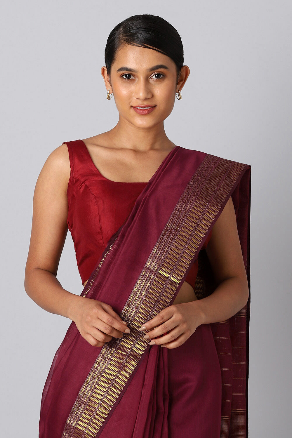 Red Pure Silk Cotton Maheswari Saree image number null