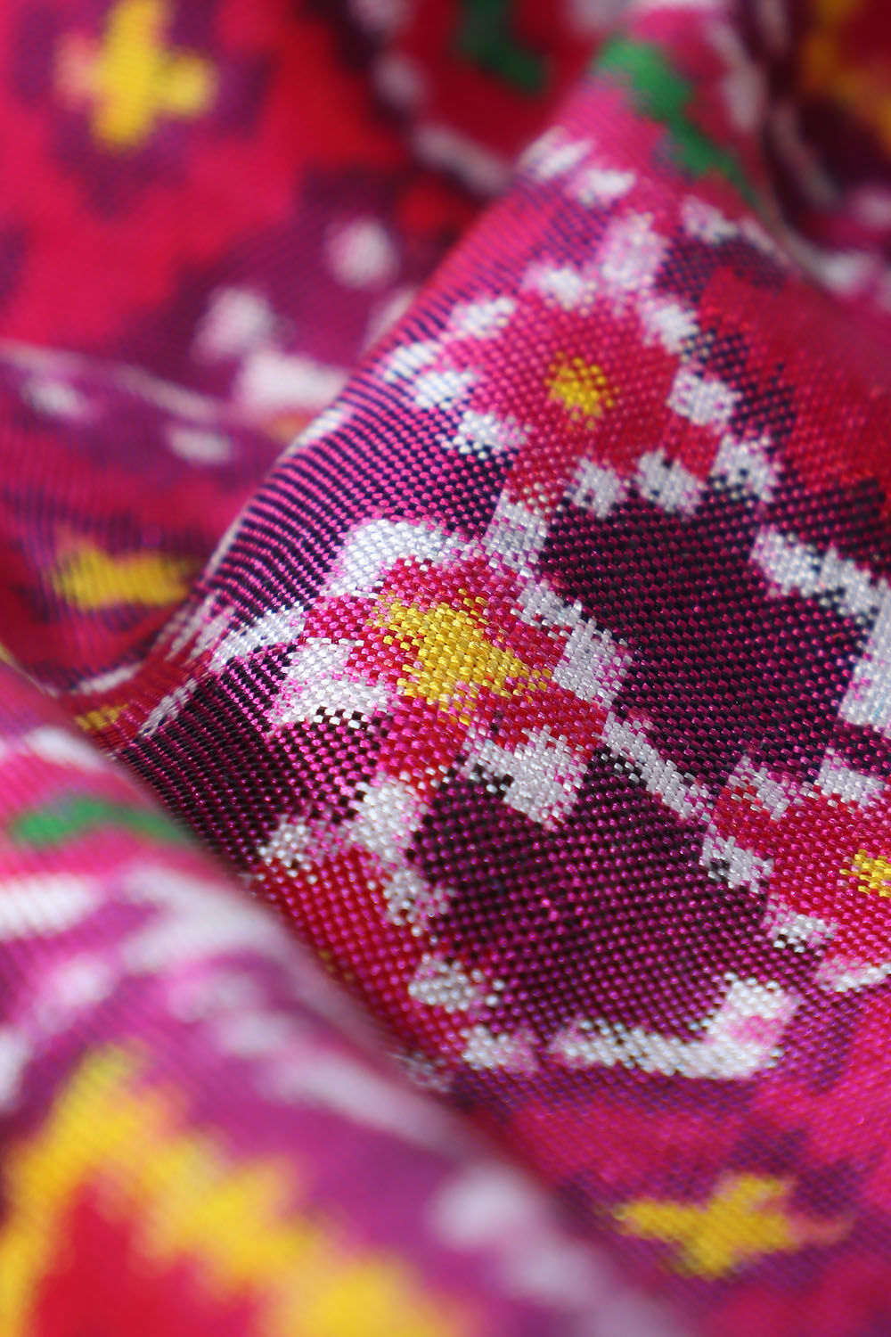 Pink Pure Silk Patan Patola Manekchok Bhat Saree image number null
