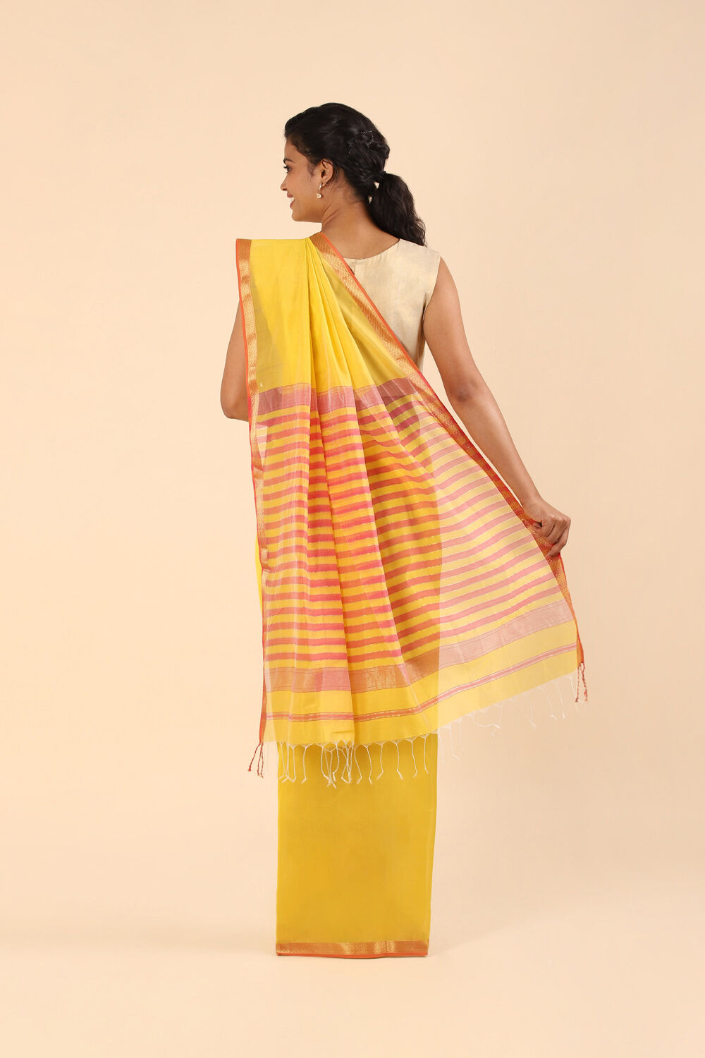 Yellow Pure Silk Cotton Maheswari Saree image number null