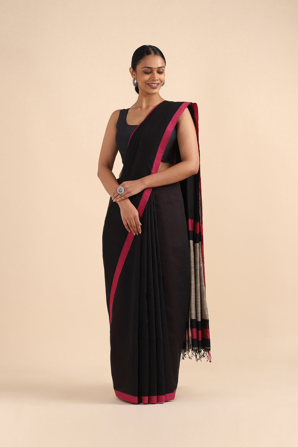 Black Pure Silk Cotton Bengal Saree image number null