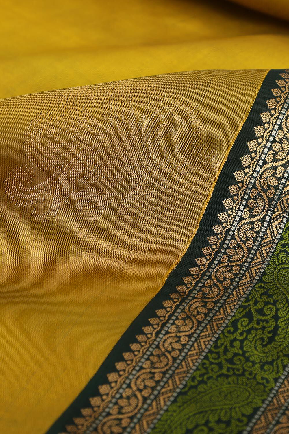 Green Pure Silk Woven South Saree image number null