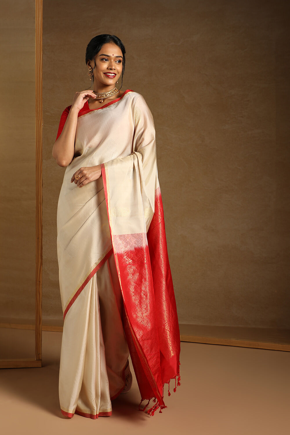 Off White Pure Soft Silk Saree image number null
