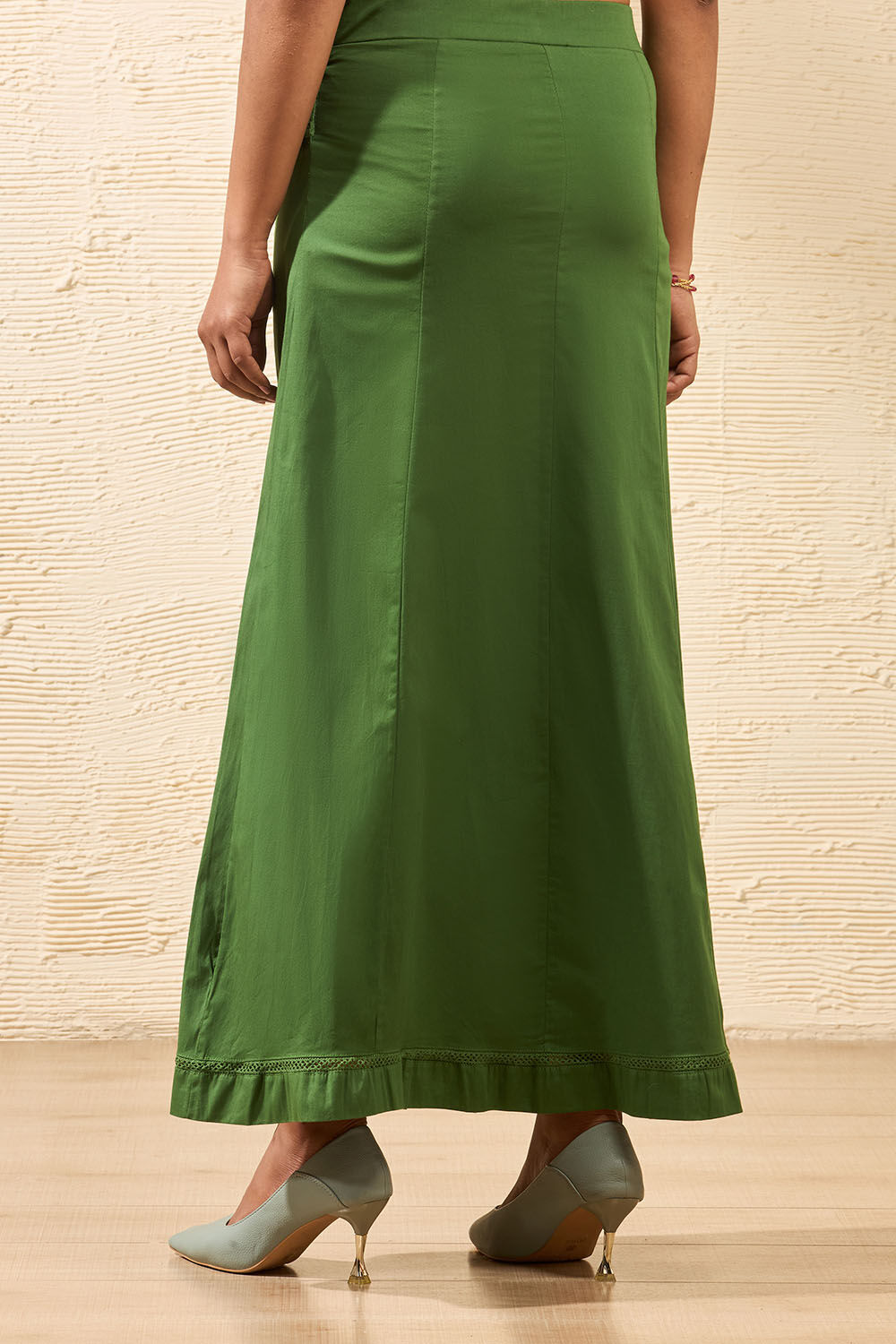 Dark Green Woven Cotton Lycra Inskirt image number null