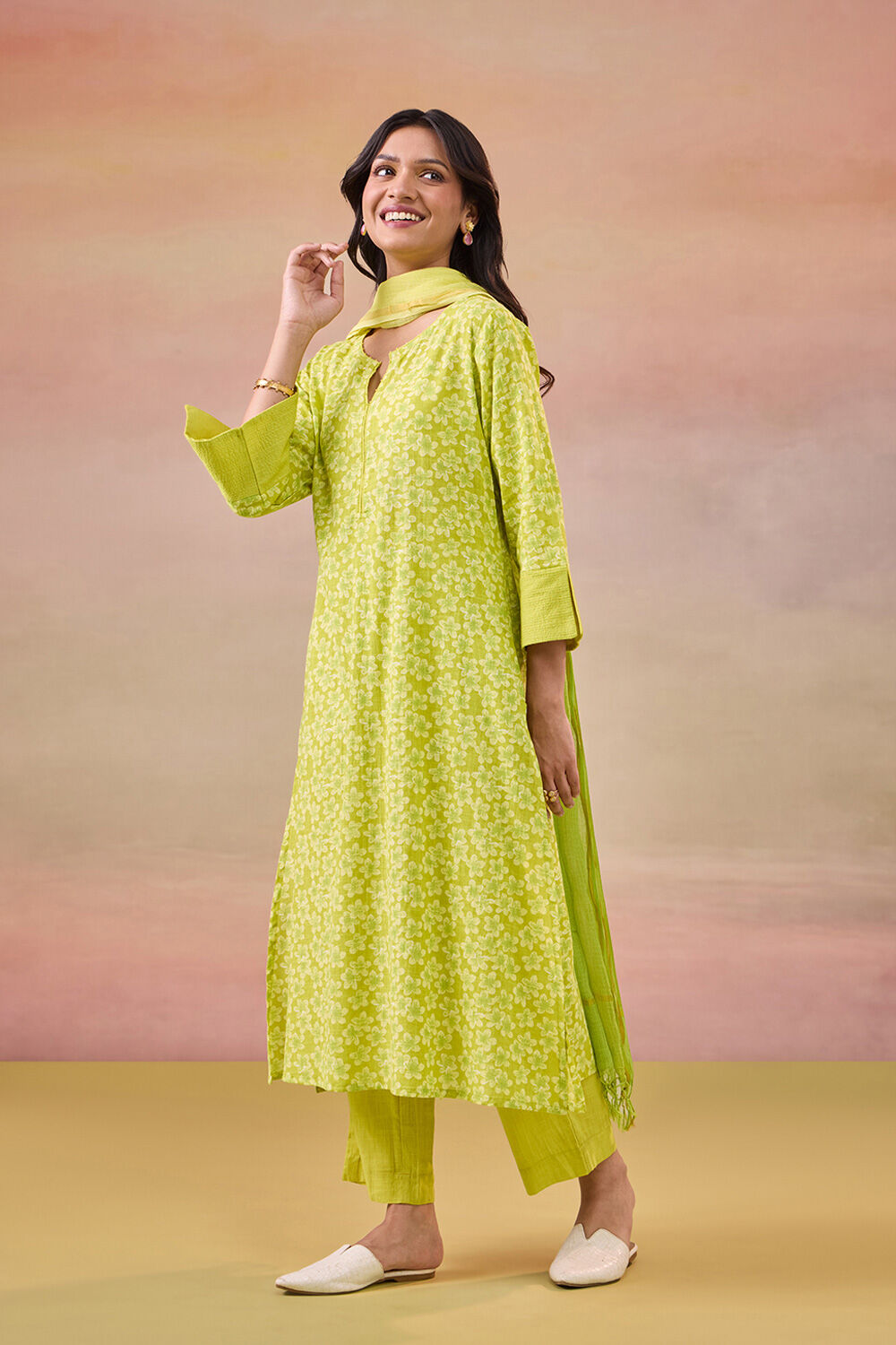 Light Green Screen Printed Pure Cotton Kurta Set image number null
