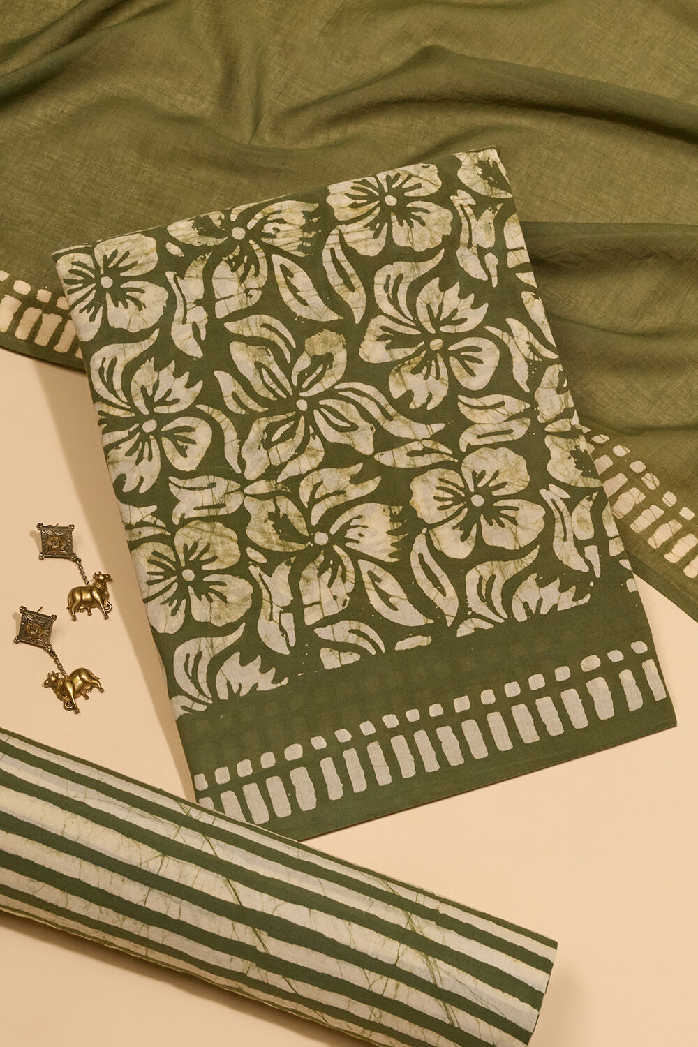 Light Green Pure Cotton Batik Unstitched Suit Set image number null