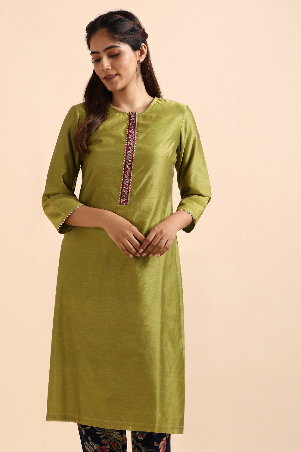 Green Silk Cotton Woven Kurta Set image number null