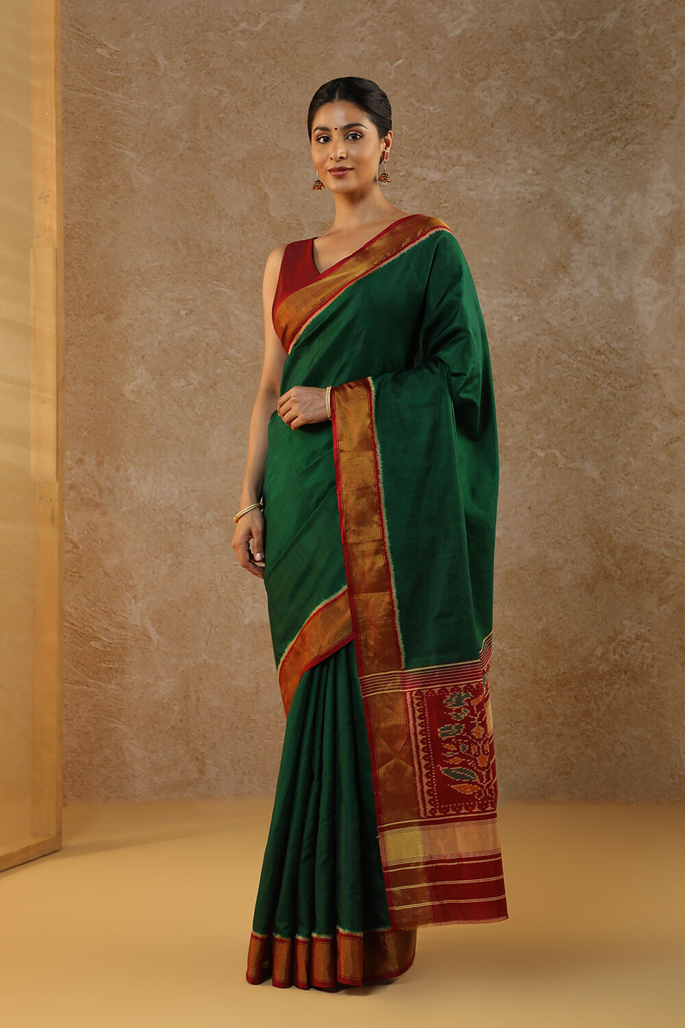 Ikat Saree Buy Ikat Sarees Online Taneira