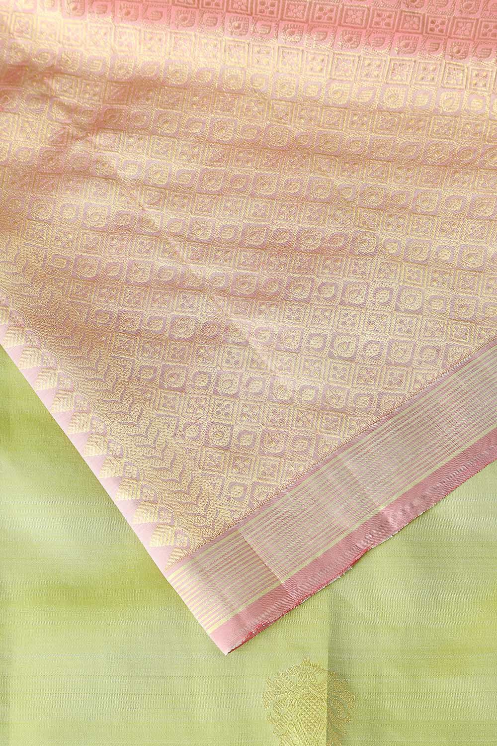 Green Pure Silk Kanjivaram Saree image number null