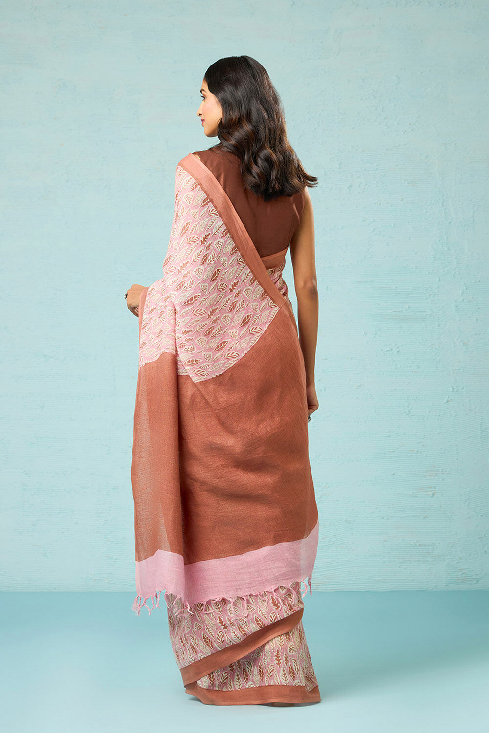 Pink Screen Printed Pure Linen Saree image number null