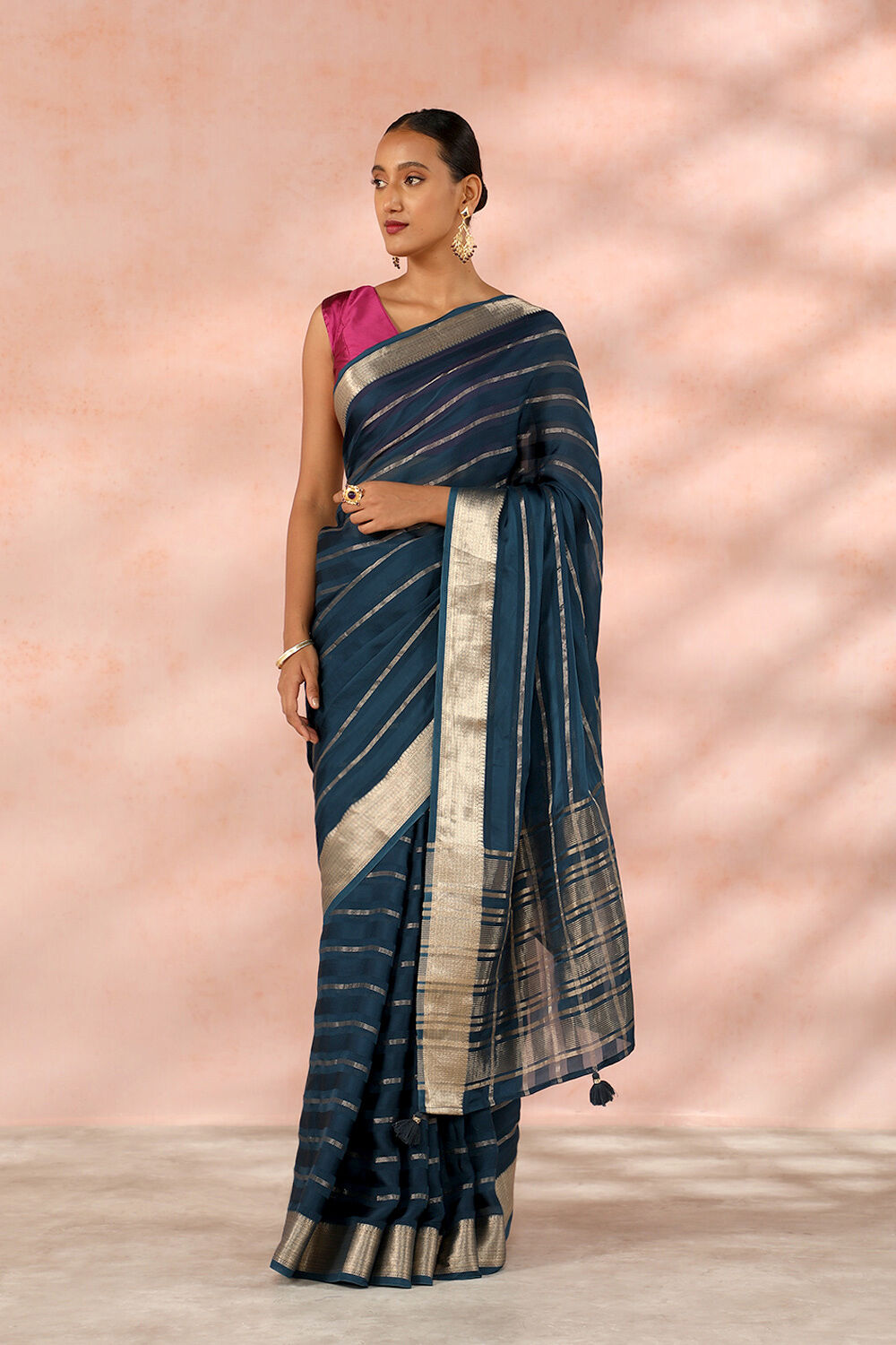Blue Contemporary Viscose Woven Saree image number null