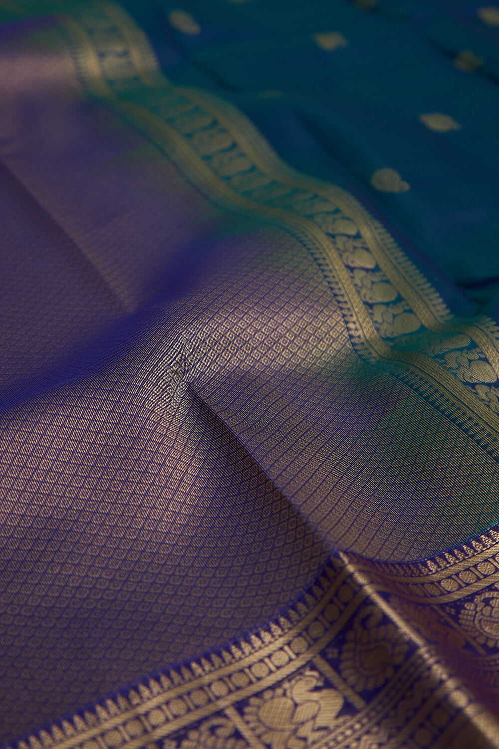 Blue Woven Silk Viscose Saree image number null