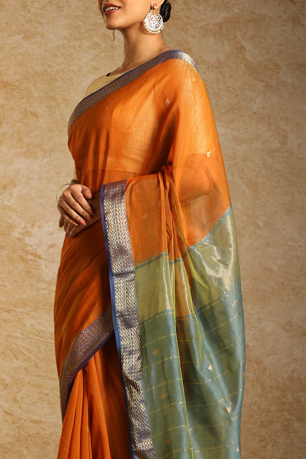 Brown Woven Pure Silk Cotton Maheswari Saree image number null