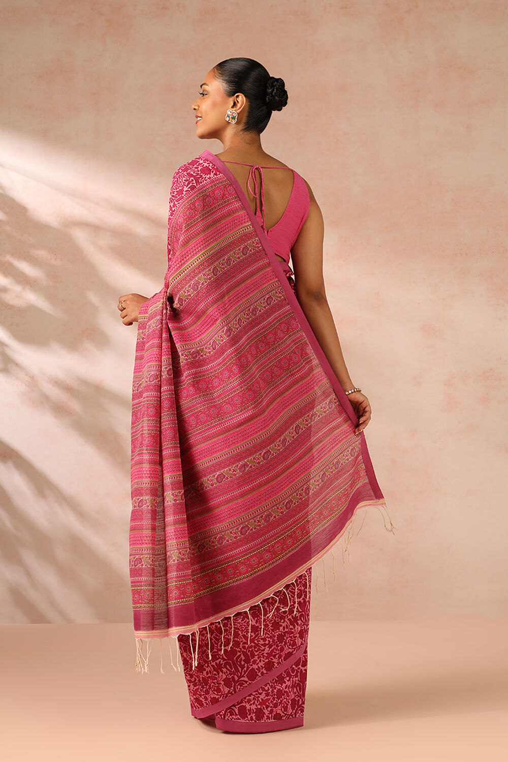 Pink Printed Bengal Pure Cotton Saree image number null