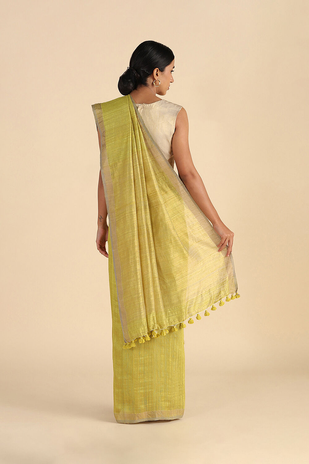 Light Green Handwoven Bengal Pure Pure Silk Vanya Saree image number null
