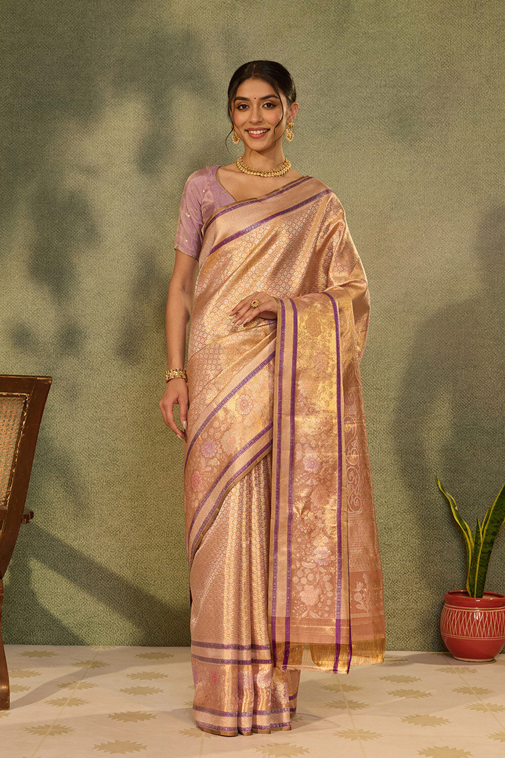 Light Pink Pure Silk Tissue Woven Kanjivaram Saree image number null