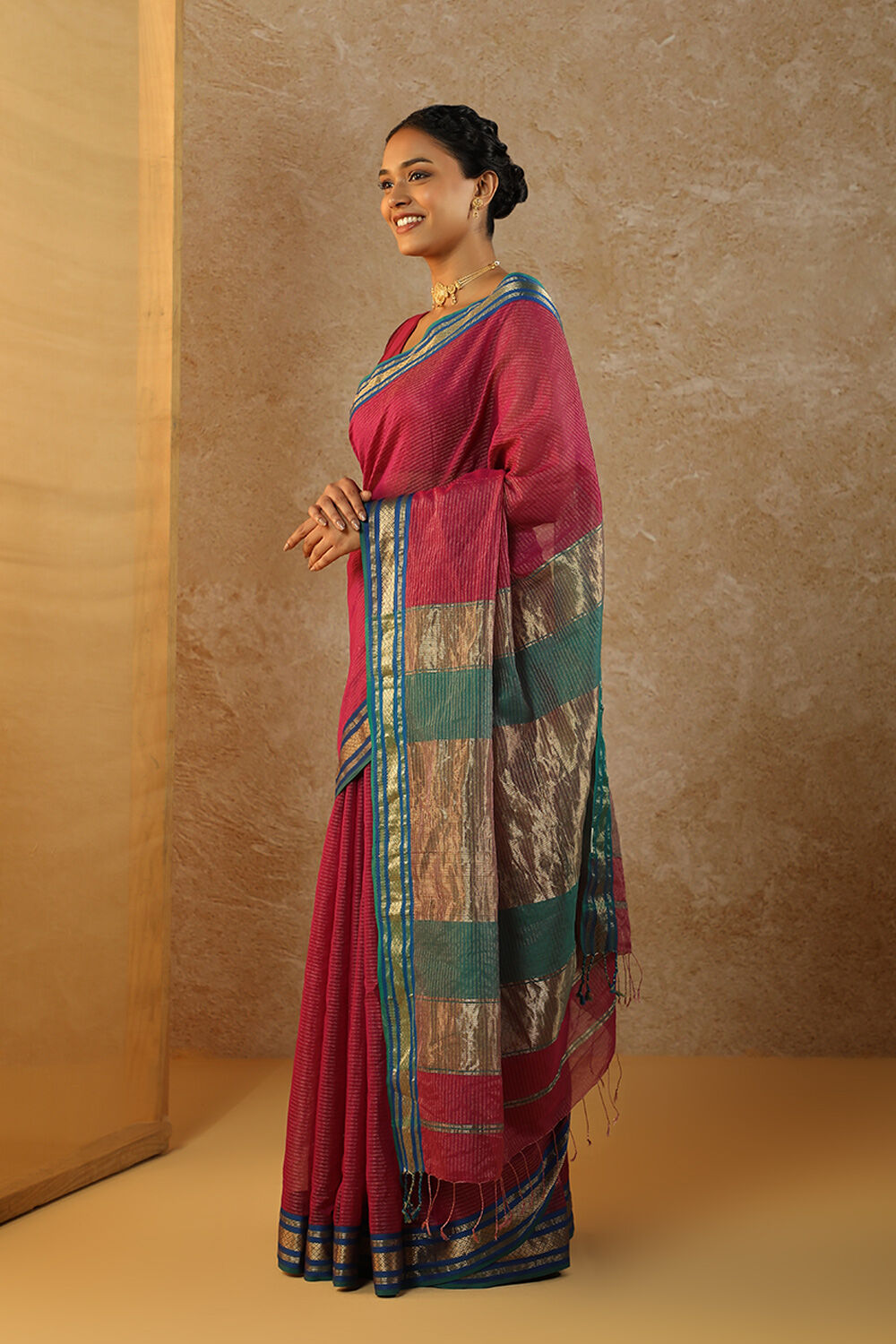 Pink Woven Pure Tissue Cotton Maheshwari Saree image number null