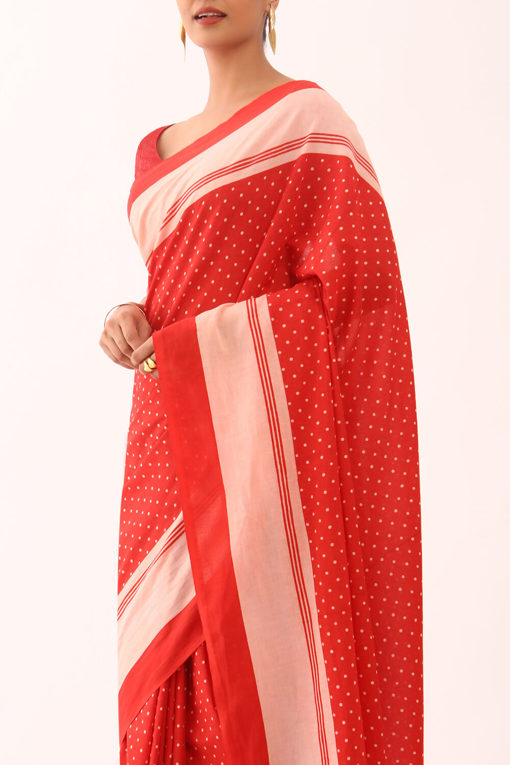 Red Screen Printed Pure Cotton Saree image number null