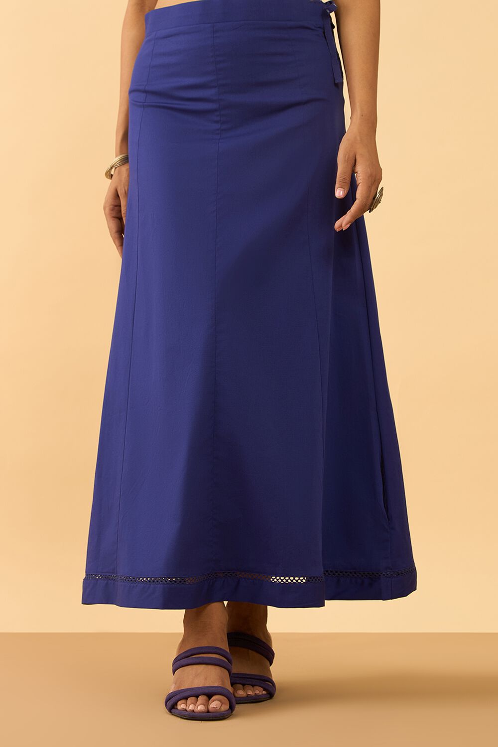 Blue Woven Cotton Lycra Inskirt image number null
