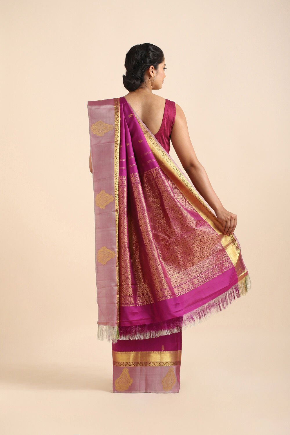 Dark Pink Pure Silk Kanjivaram Saree image number null
