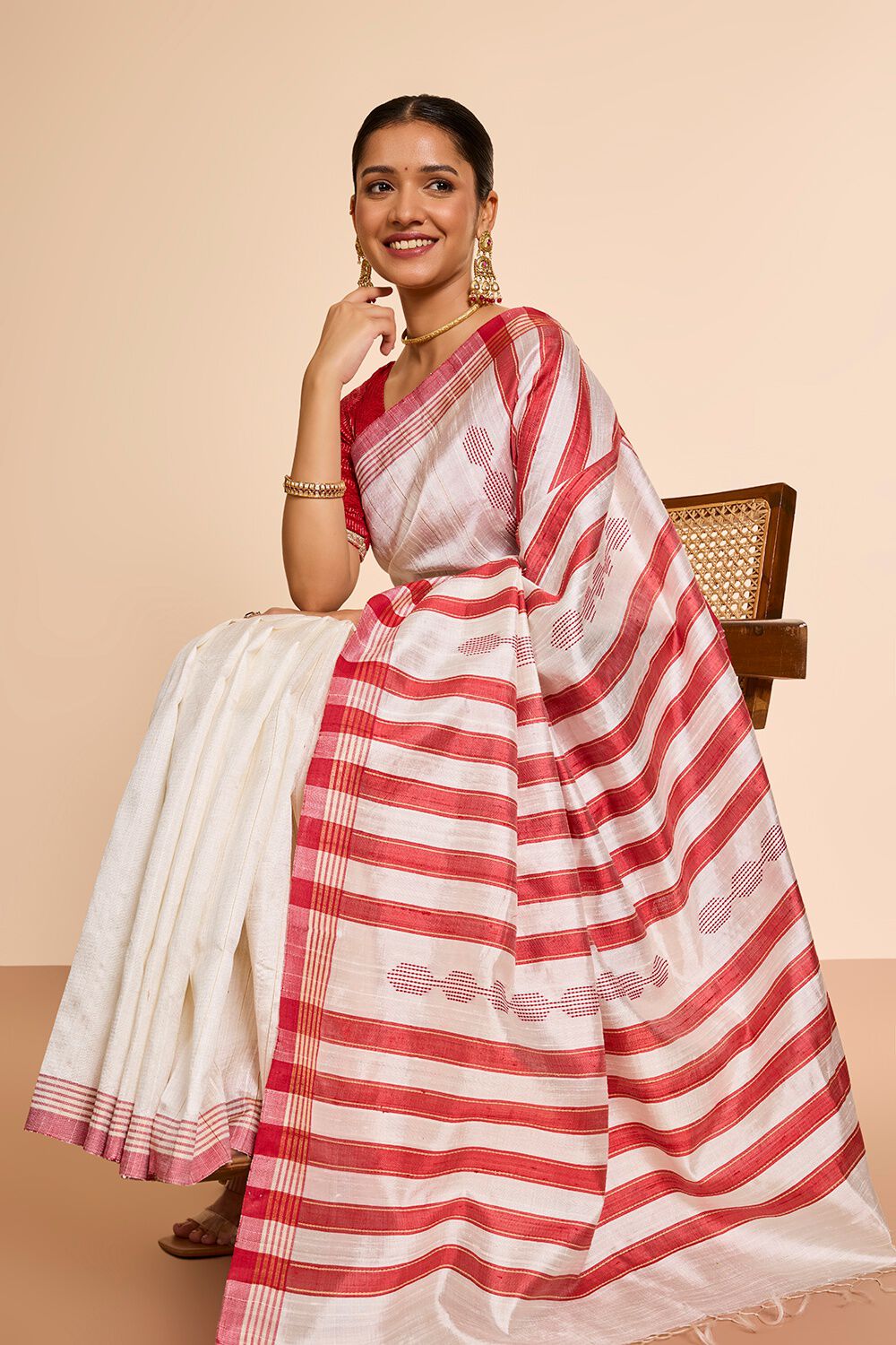 Off White Bhagalpur Woven Pure Tussar Silk Saree image number null