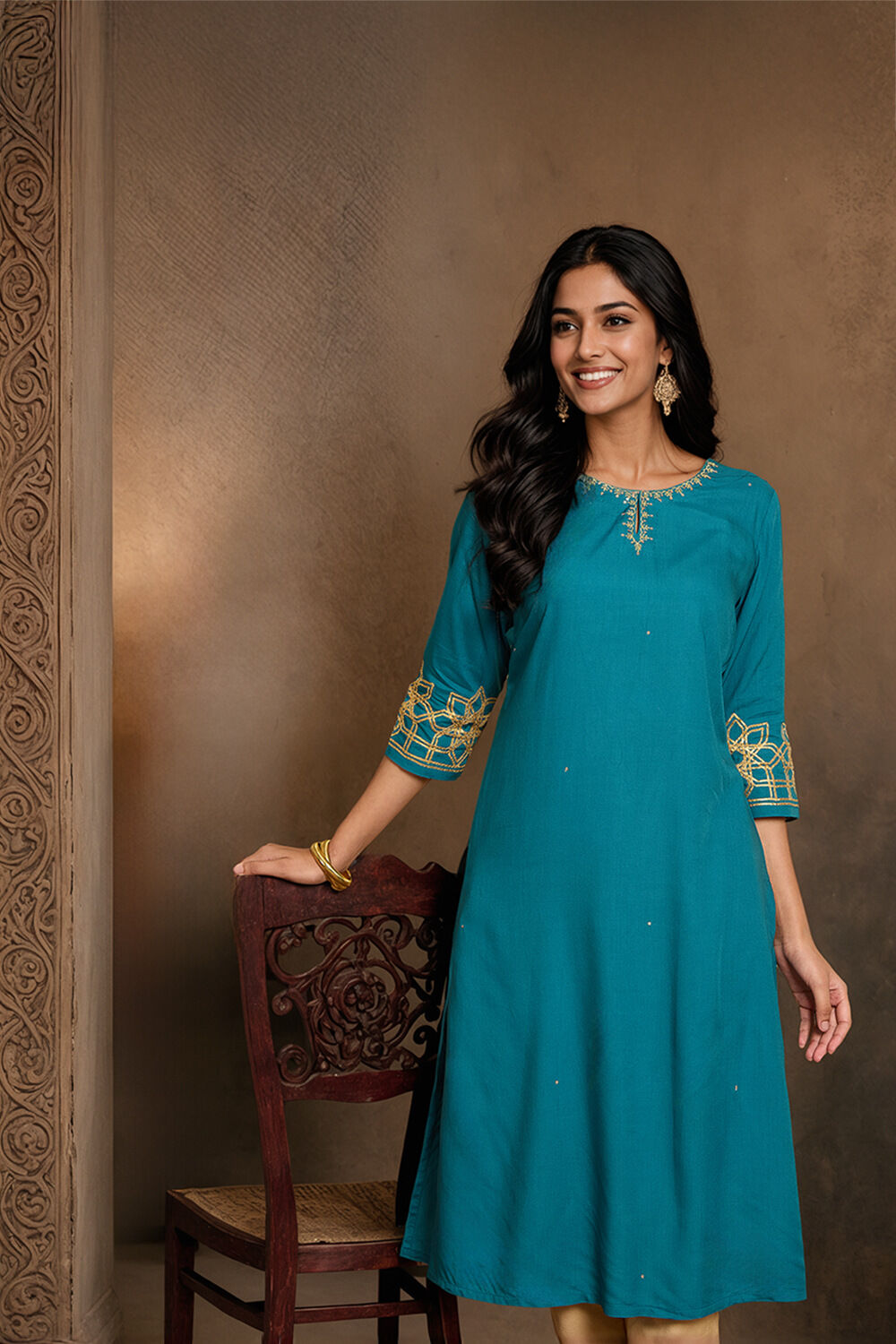 Green Viscose Embroidered Kurta image number null