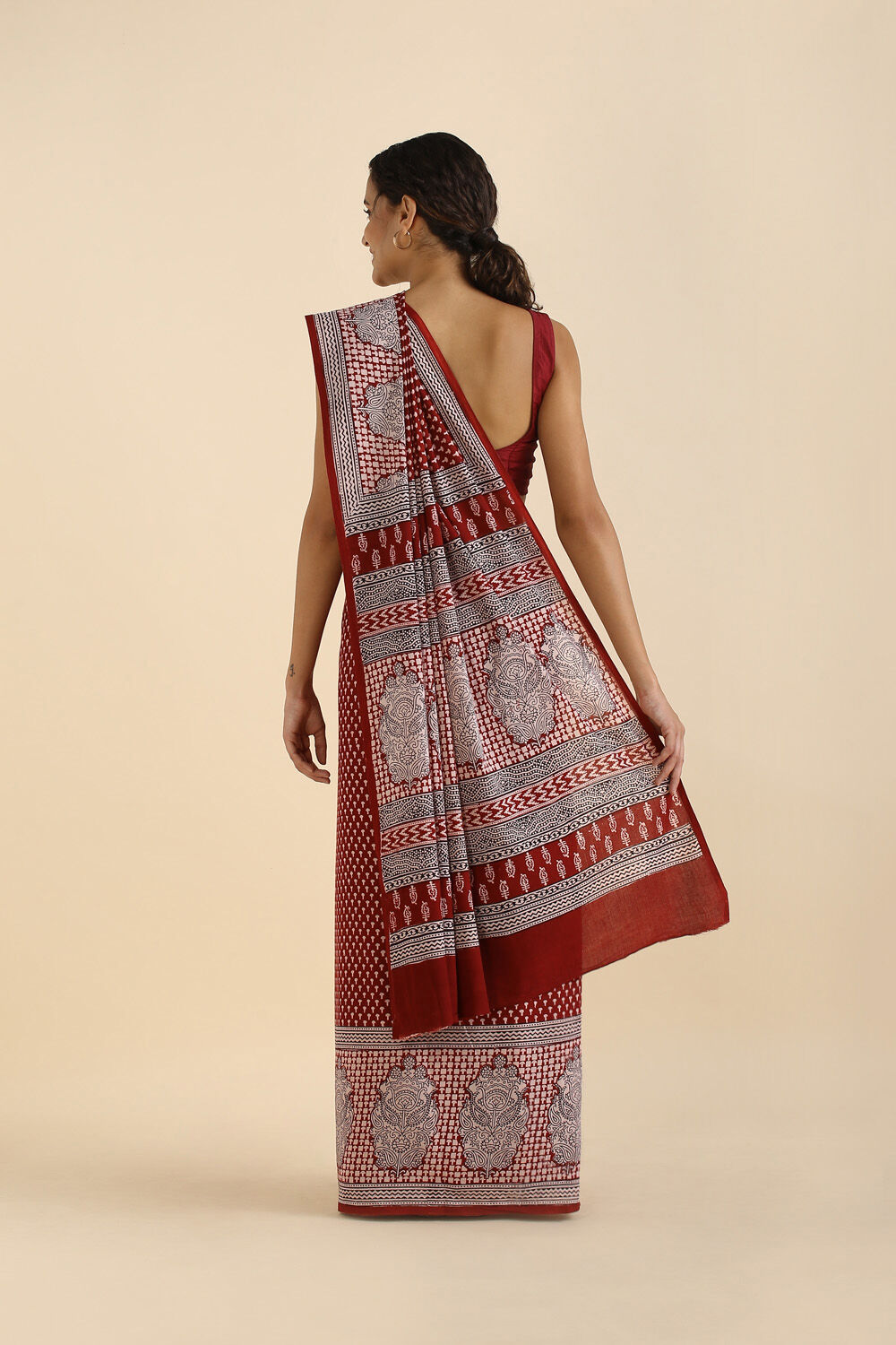 White Pure Cotton Bagh Printed Saree image number null