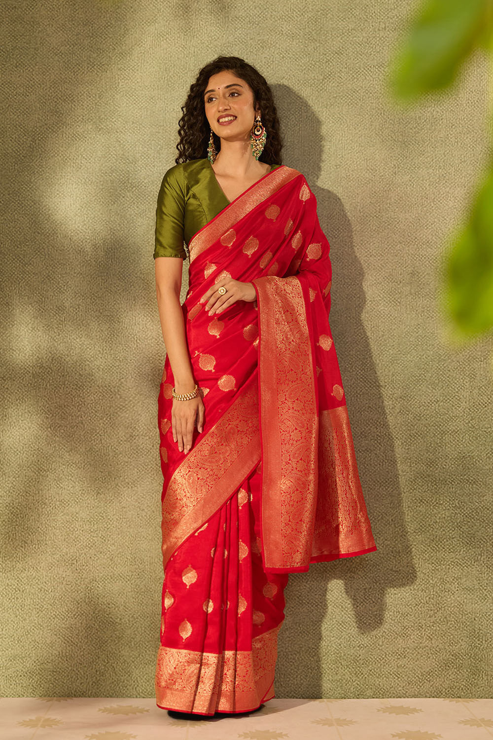 Red Pure Viscose Woven Saree image number null