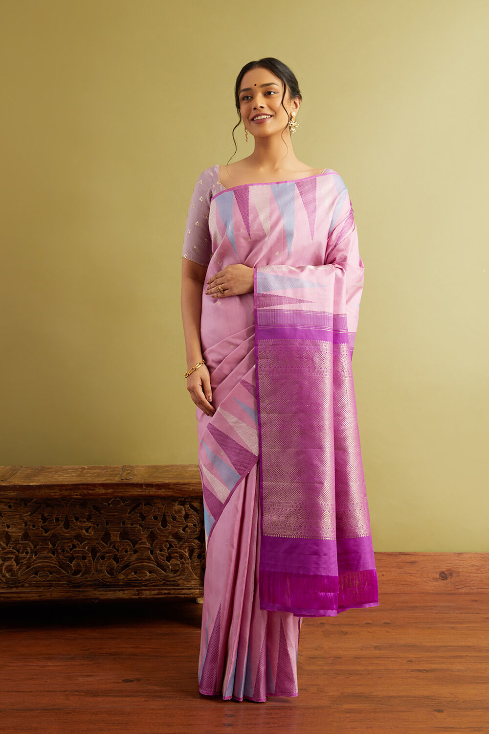 Pink Woven Pure Silk Kanjivaram Saree image number null