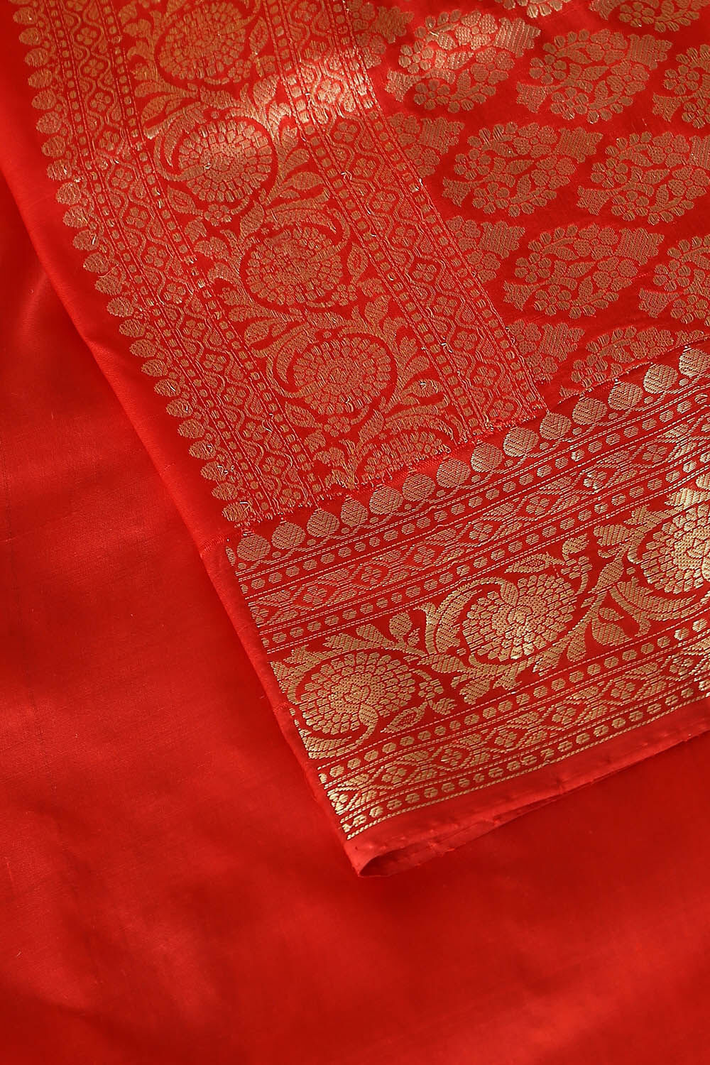 Red Pure Silk Banarasi Saree image number null