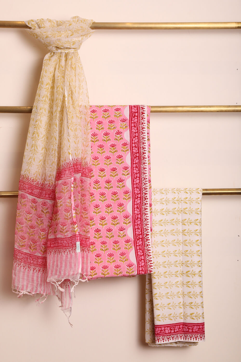 Light Pink Sanganeri Print Pure Cotton Suit Set image number null