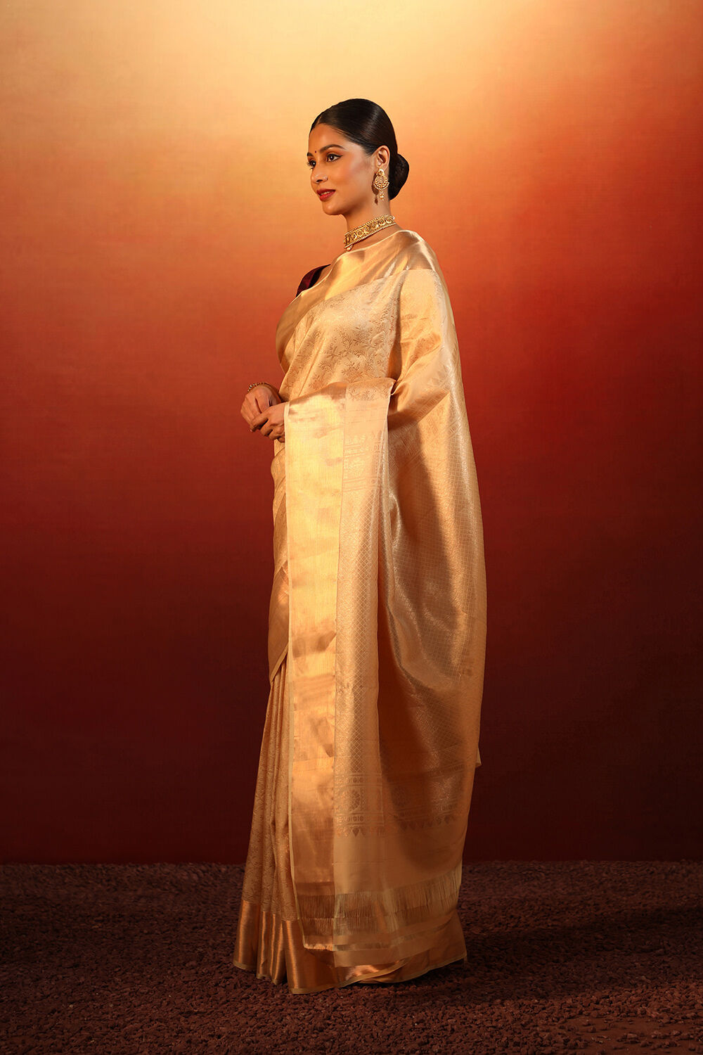 Gold Woven Pure Silk Kanjivaram Saree image number null