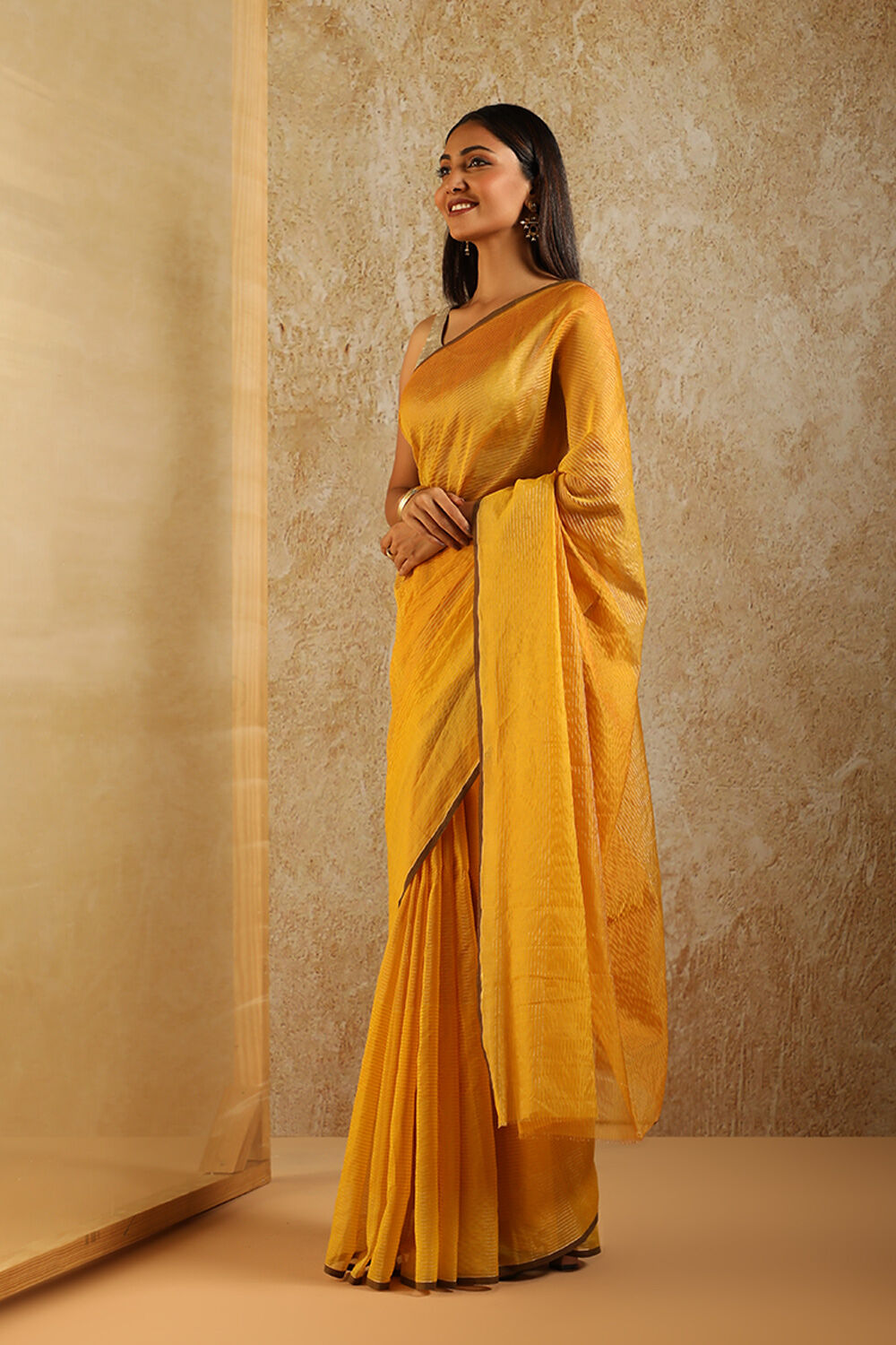 Yellow Woven Pure Silk Cotton Maheshwari Saree image number null