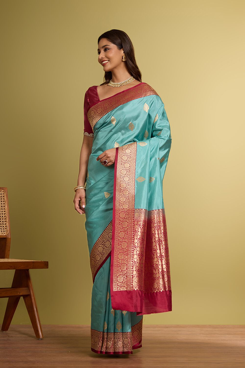 Light Green Pure Silk Kadwa Banarasi Saree image number null