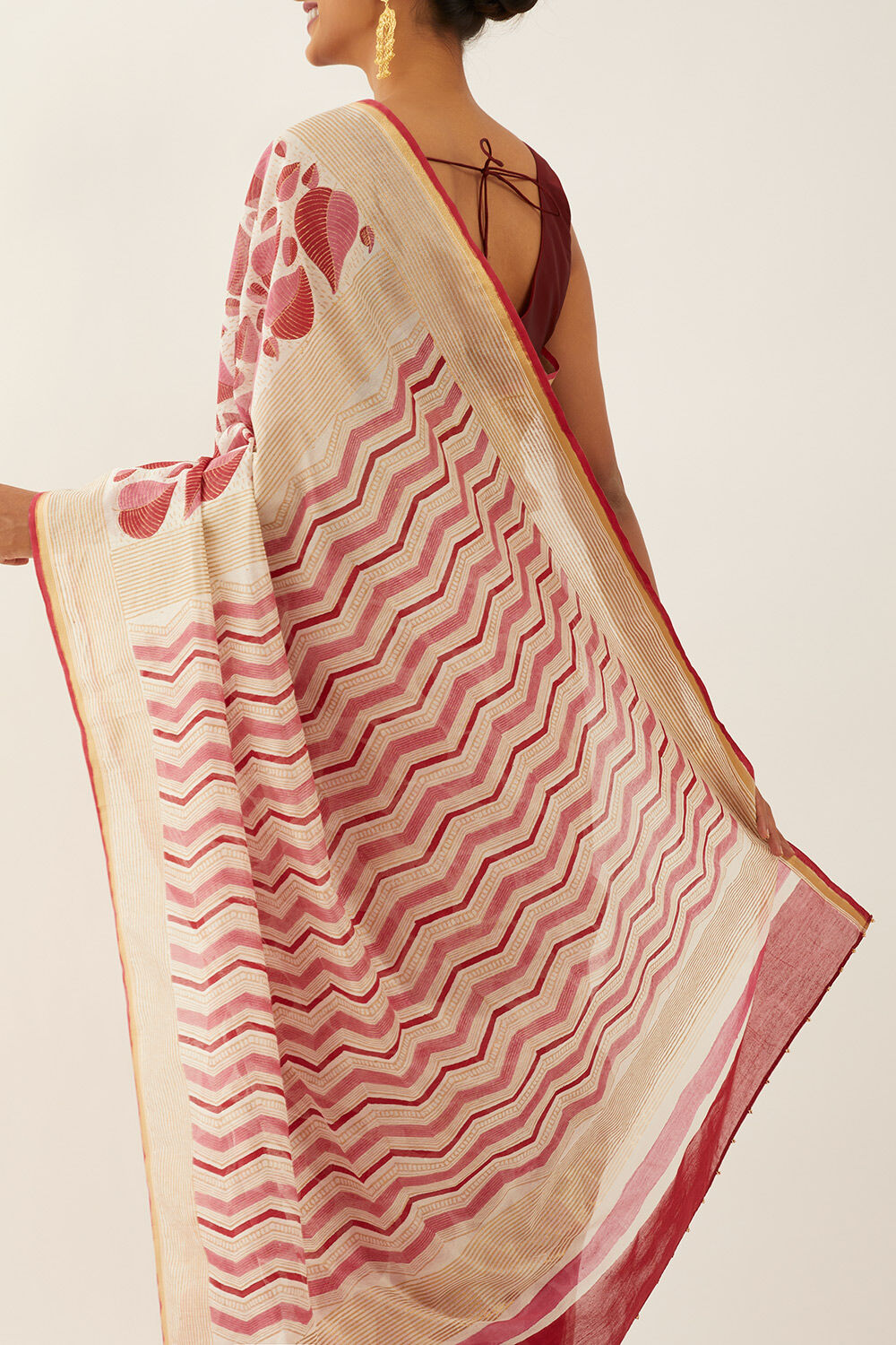 Off White Pure Silk Cotton Hand Printed Saree image number null
