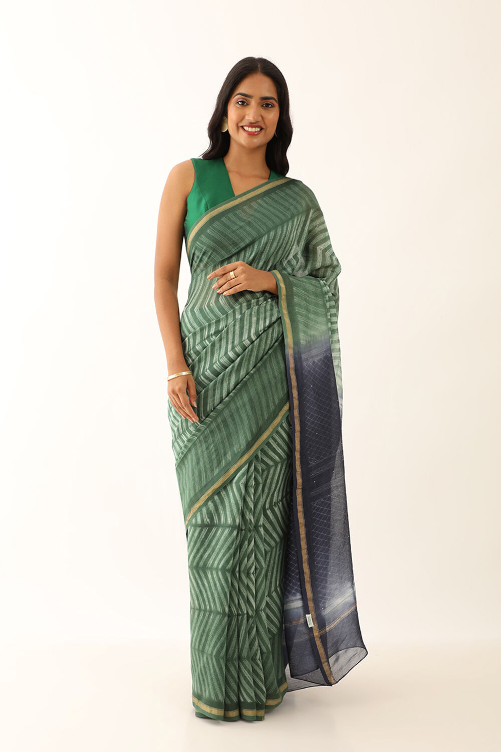 Green Pure Silk Cotton Shibori Saree image number null