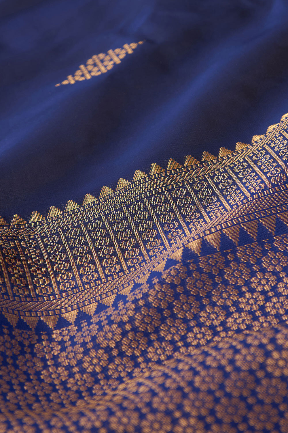 Dark Blue Woven Silk Viscose Saree image number null