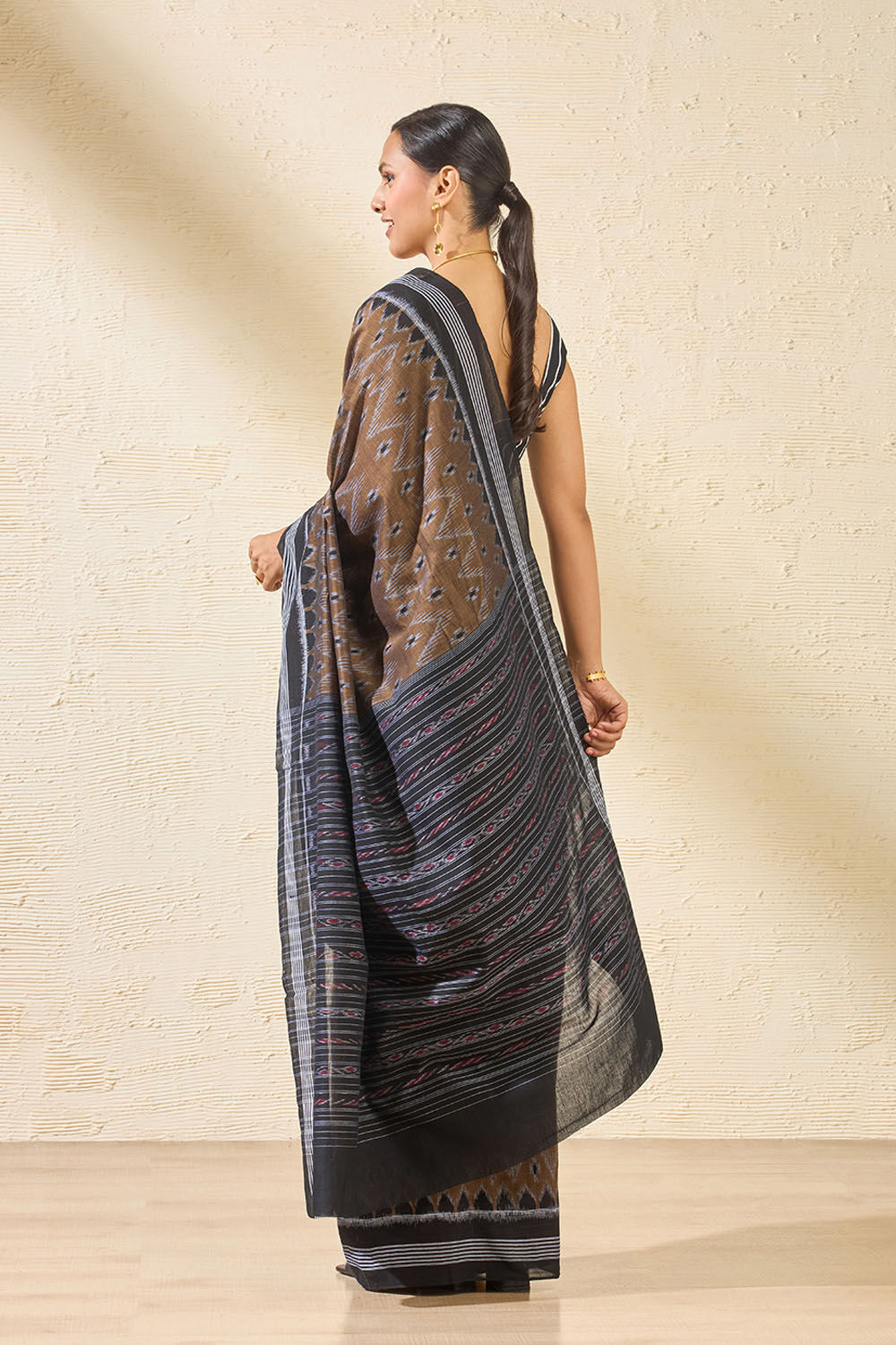 Brown Odisha Pure Cotton Ikat Saree image number null