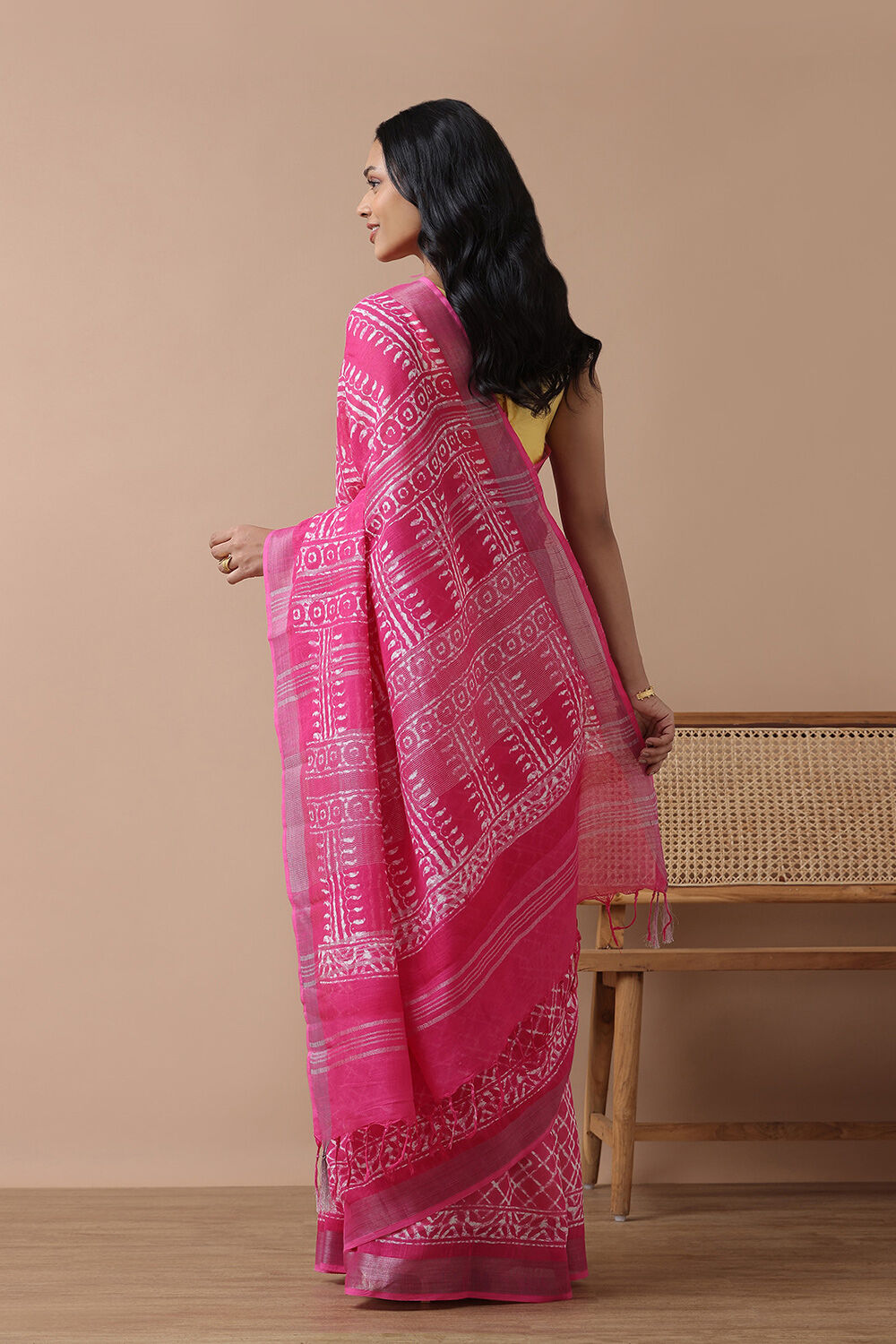 Pink Cotton Viscose Contemporary Block Printed Saree image number null
