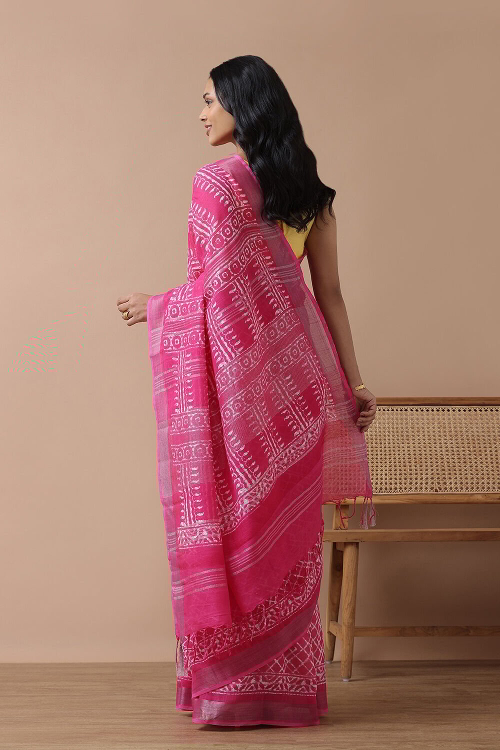 Pink Cotton Viscose Contemporary Block Printed Saree image number null