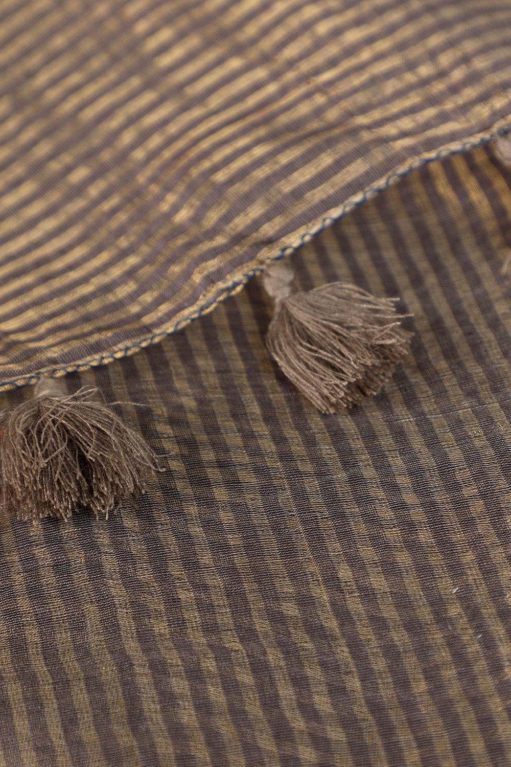 Grey Contemporary Pure Silk Cotton Embroidery Saree image number null