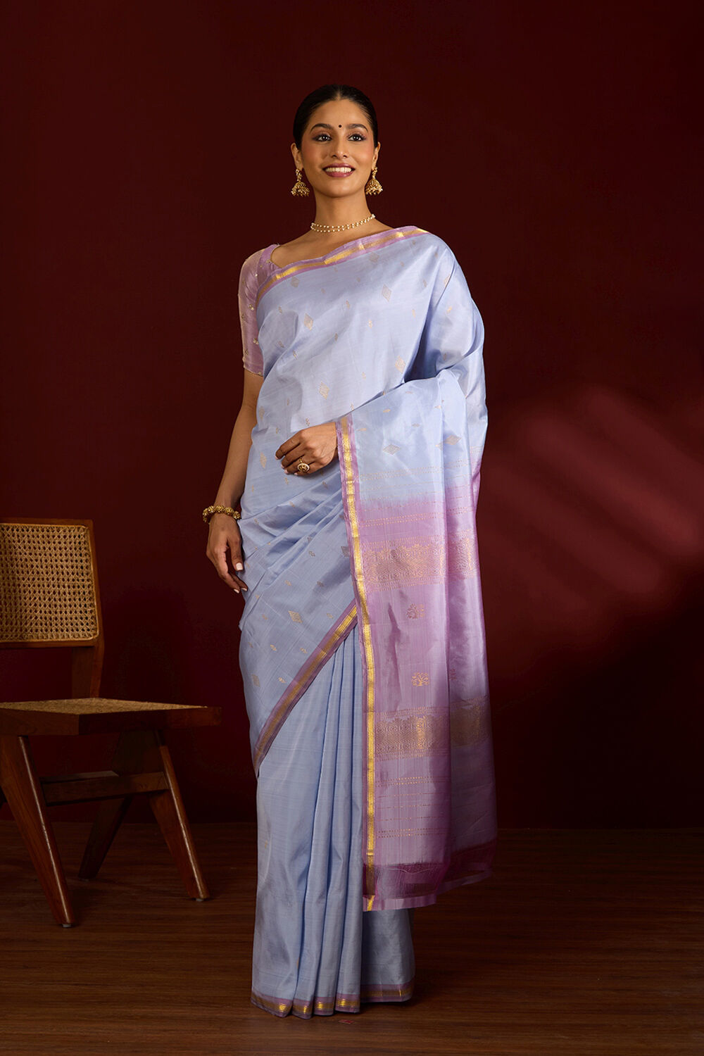 Grey Pure Silk Woven Kanjivaram Saree image number null